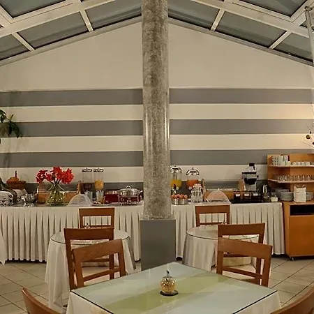 Marie Hotel 2*